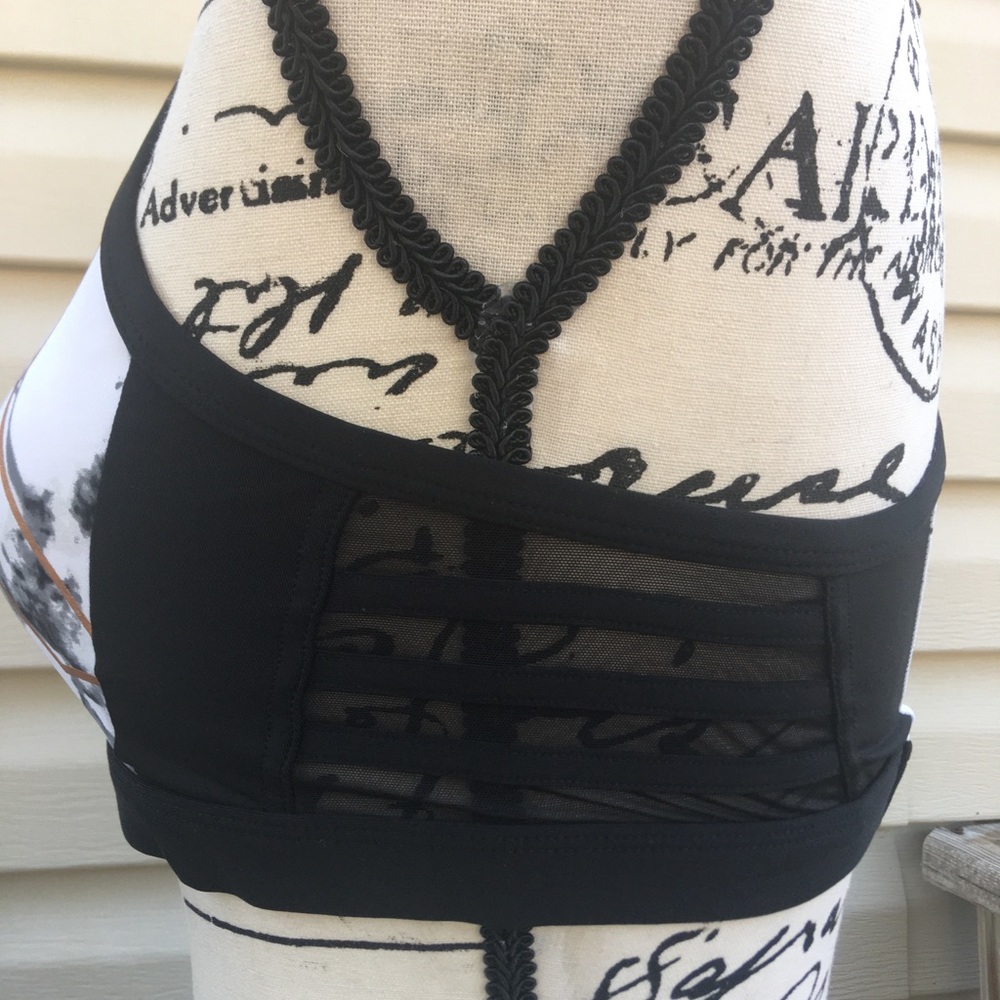 Pink sports bra - Picture 2 of 10